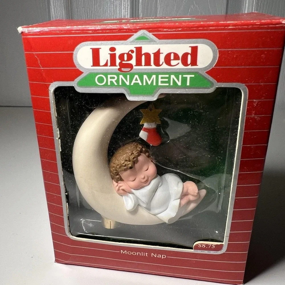 Hallmark Keepsake Magic Ornament - Moonlit Nap 1988‎